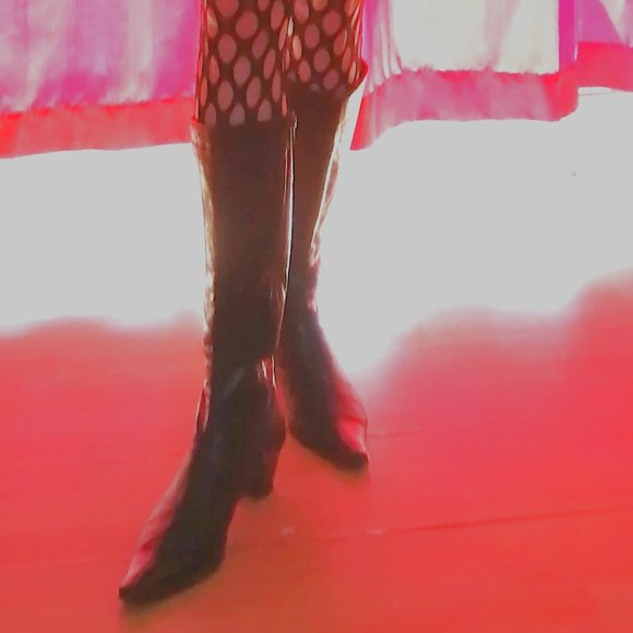 Meet your Posher, Diana - Picture 3 of 5